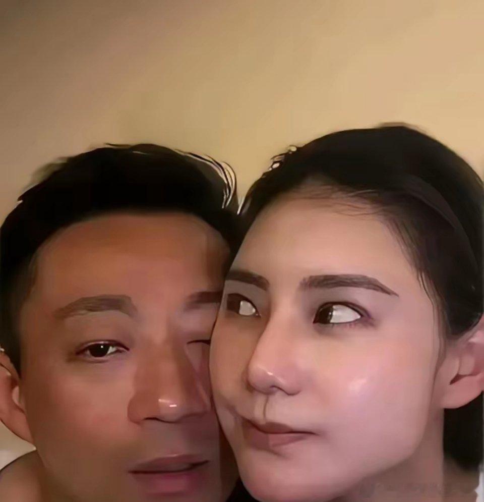 以正常人的思维来讲，一段婚姻破裂至离婚，不管谁对谁错，其中是是非非纠扯一段时间后