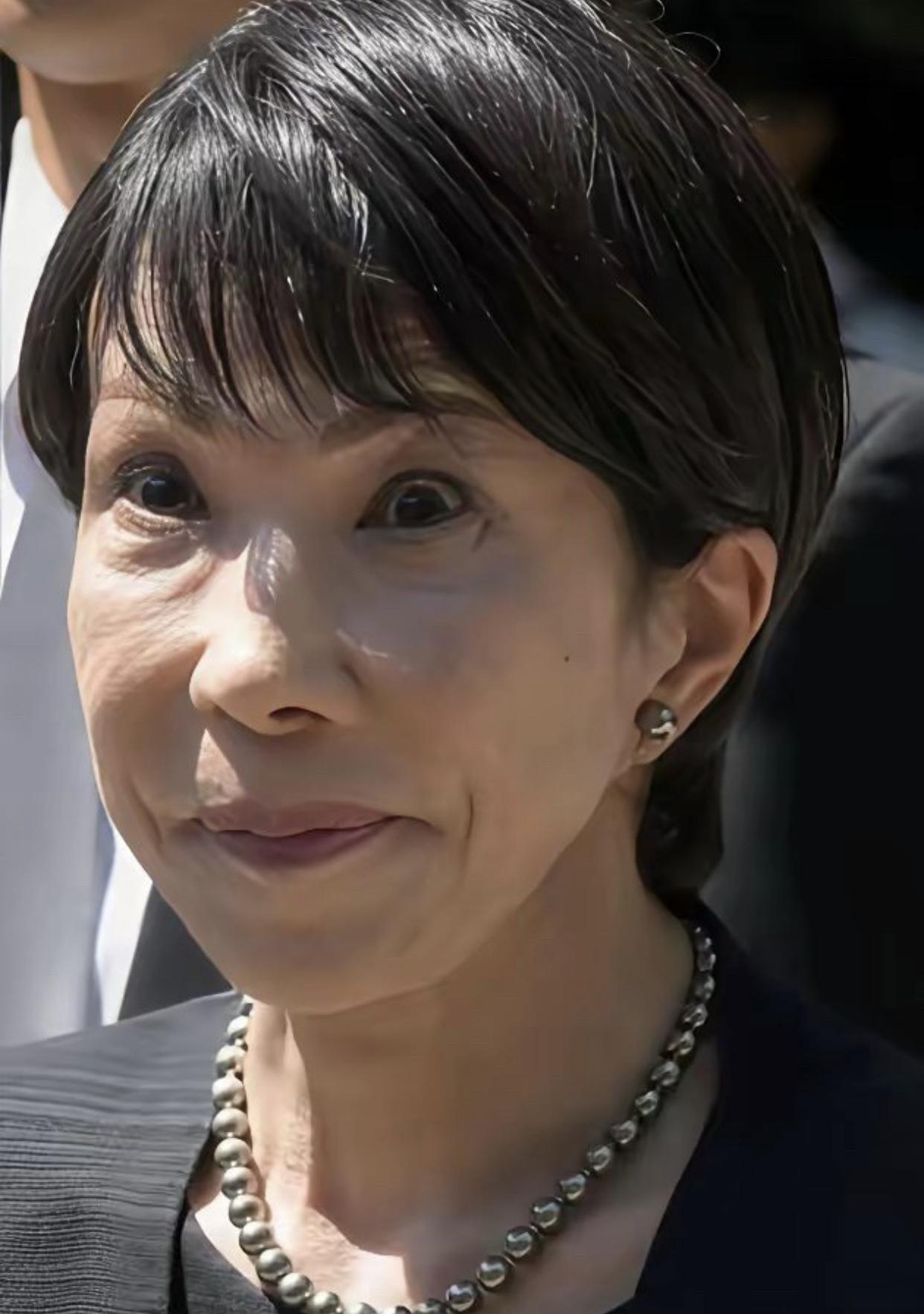 日本首相高市早苗表示：无法容忍中国加强对两用物项的出口管制，日本正在研究反制对策