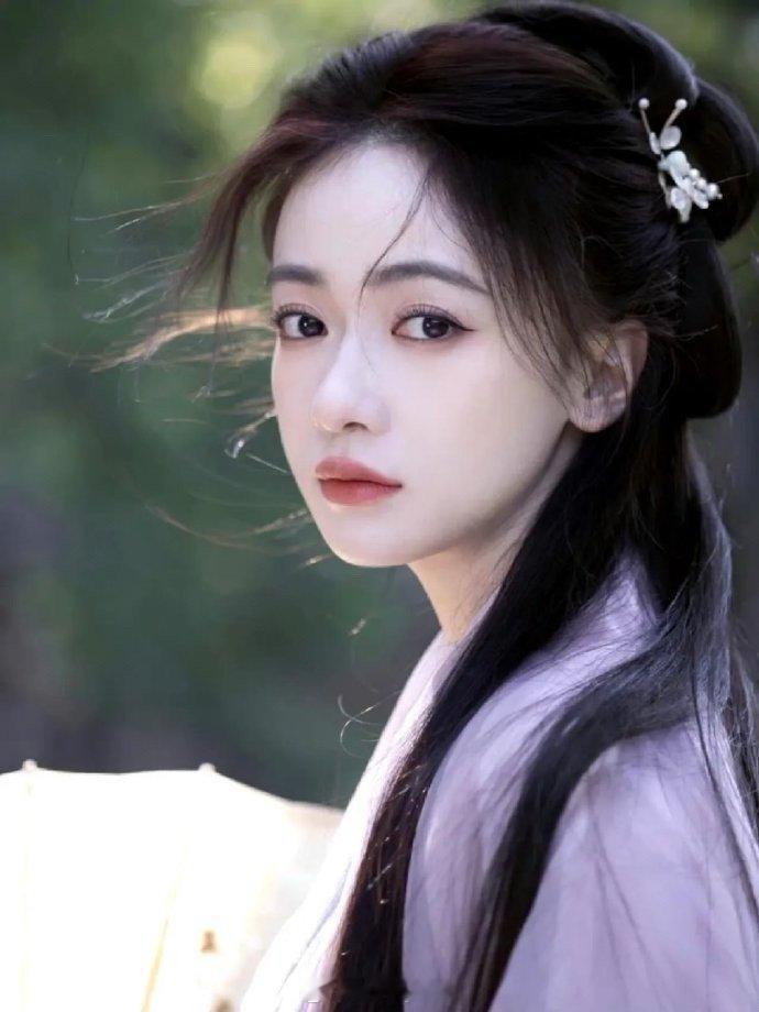 #于正说小龙女先找的Angelababy#要是baby或是吴谨言来演的话估计小龙