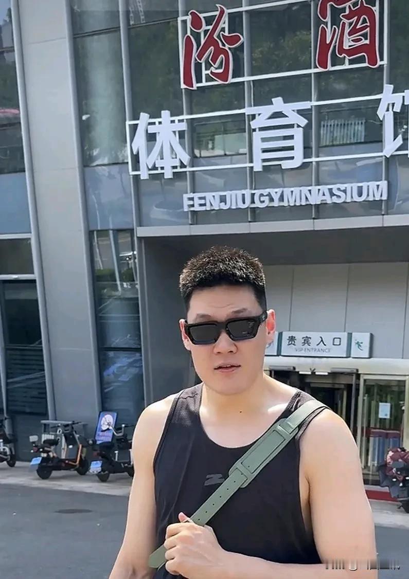 三年顶薪！张宁对山西汾酒男篮给予顶薪做出回应！
张宁说:其实早在随国家队在西班牙