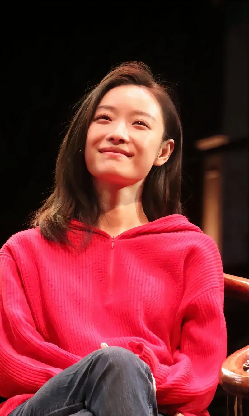 5月14日，倪妮在《一个男人和一个女人》首映礼上自曝入行15年，迷茫期持续超10