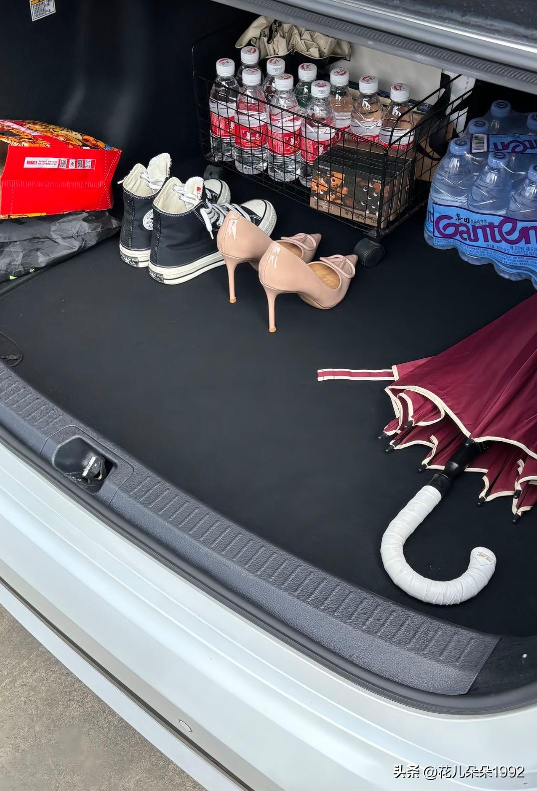 想看看大家的车后备箱都放的什么啊？