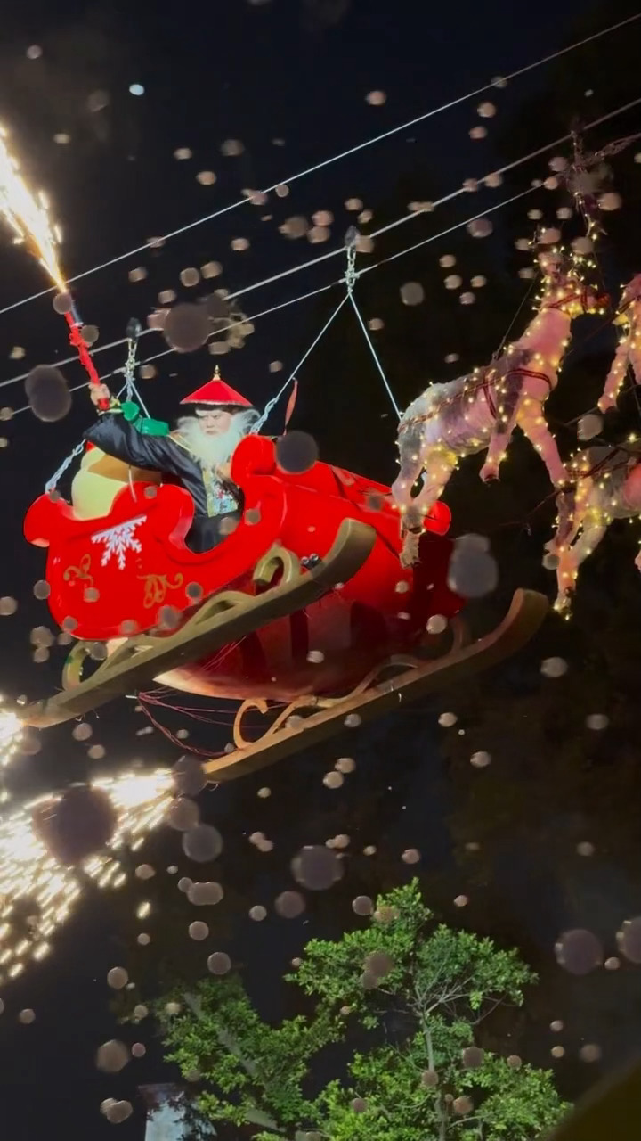 俺不中了……广东有自己的圣诞老人🎅🏻“金钩拜，金钩拜，金钩鳌的味”广东有自己