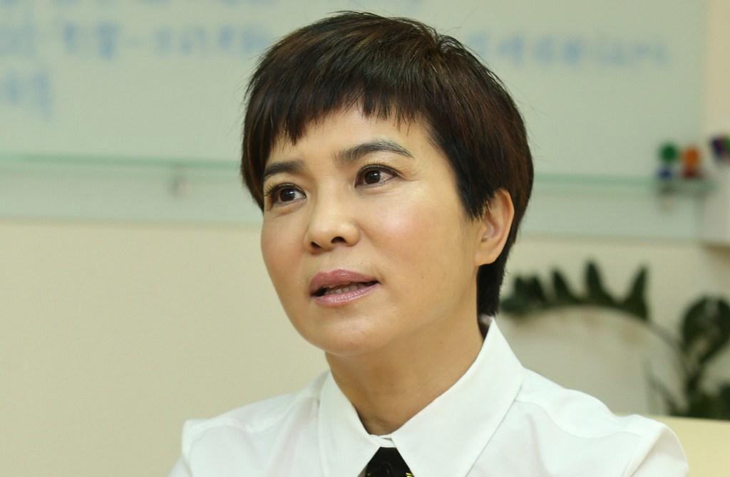 725上凯道人数成关键 李艳秋：不够多 在野等着被生吞活剥
中联油脂致癌油风暴继