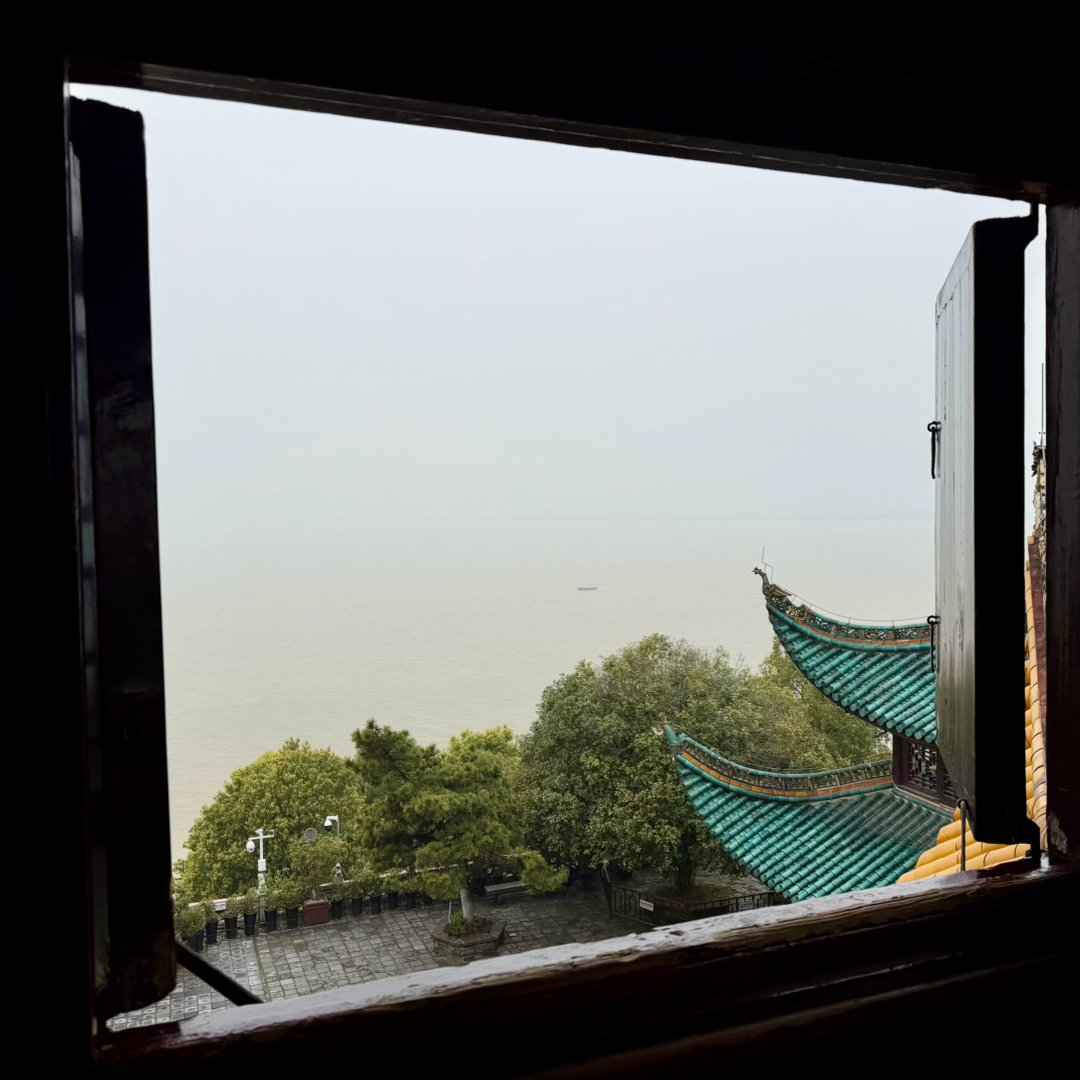 昔闻洞庭水，今上岳阳楼。 岳阳·岳阳楼景区