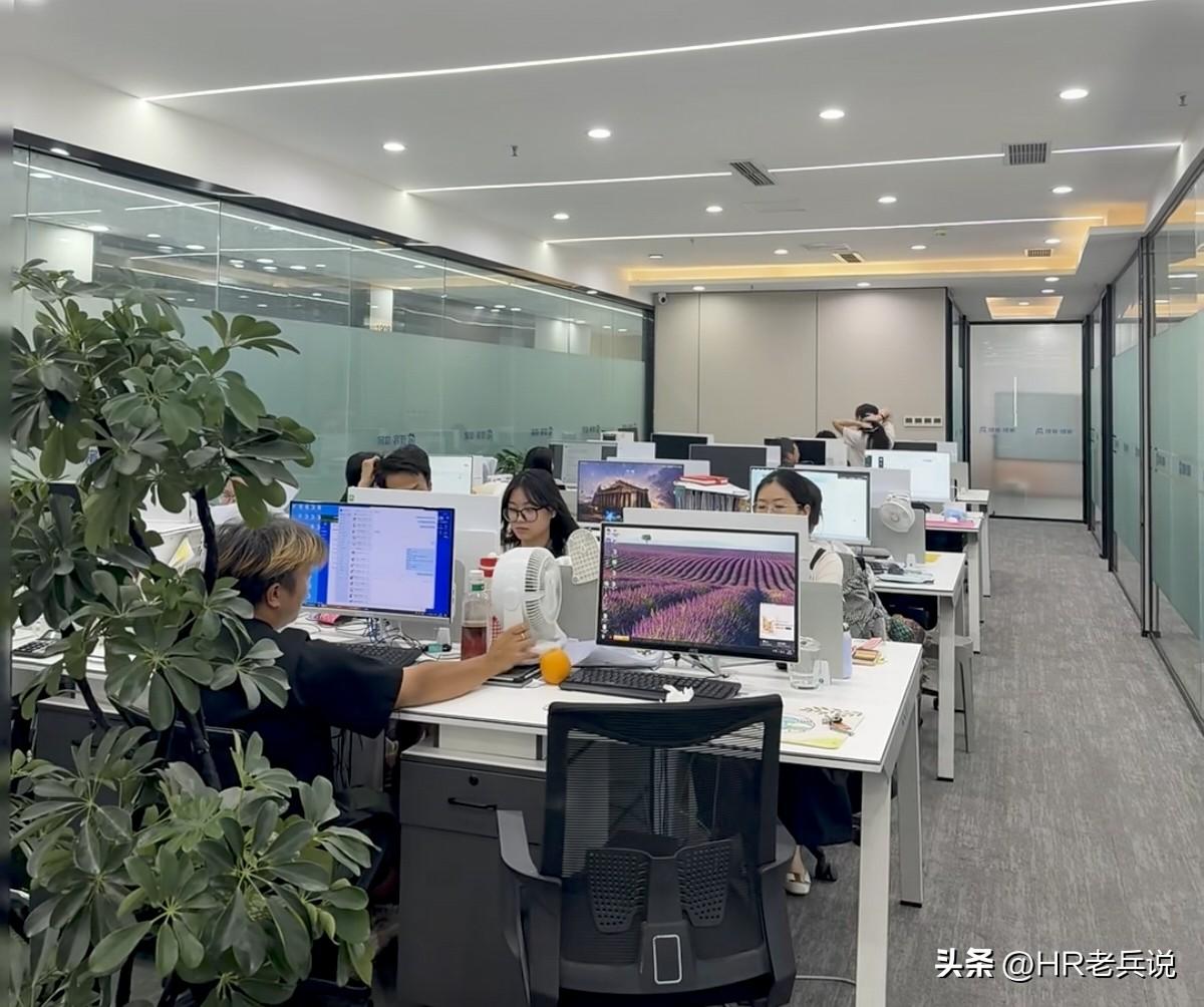 给大家分享一个我们hr总监在面试管理者的经典问题，用领导的话，这个问题一出，这个