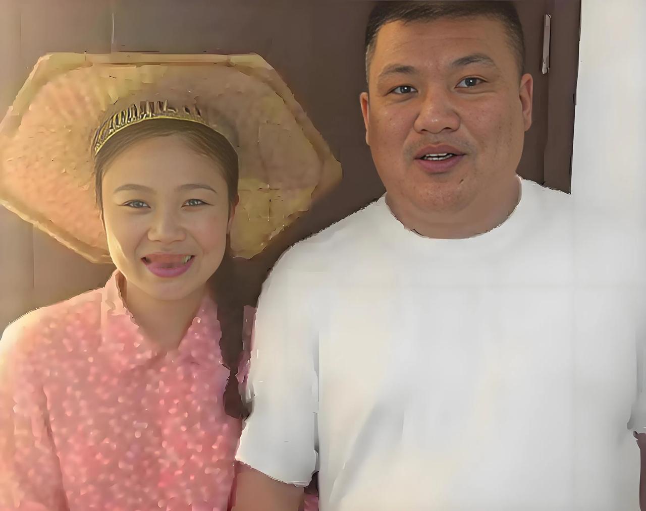 草帽姐说自己虽然和李超离婚了，可自己还是非感谢他。因为当初她不想去星光大道，李超