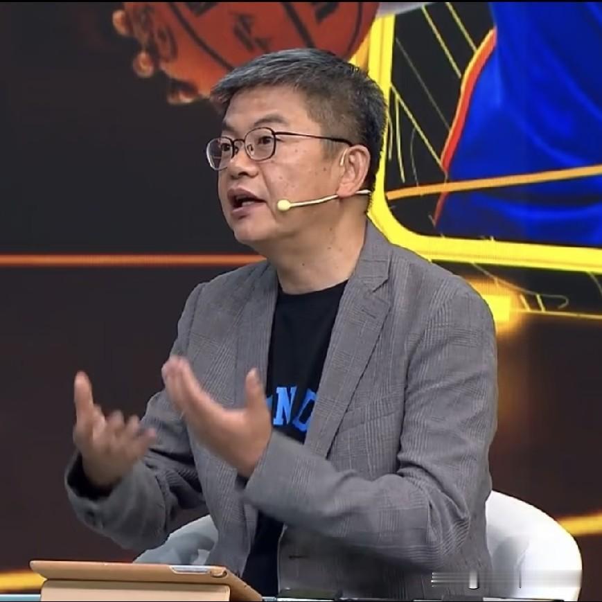 苏群vs杨毅，9月18日中日战绝非普通比赛，赢则无事，输则热搜。苏群：只是一场普