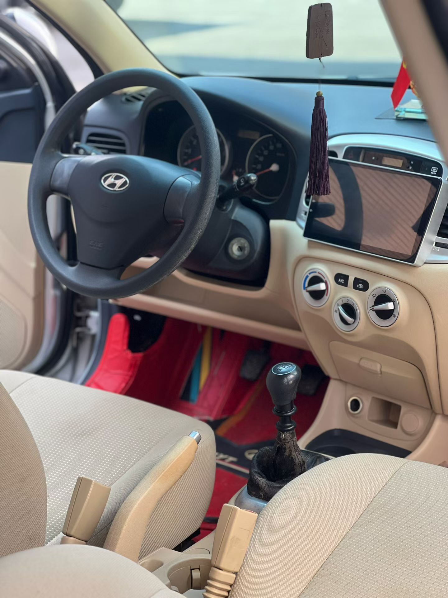 要啥6万多的飞度啊？不如花十分之一的钱搞这个！12年6月现代雅绅特手动1.4标配