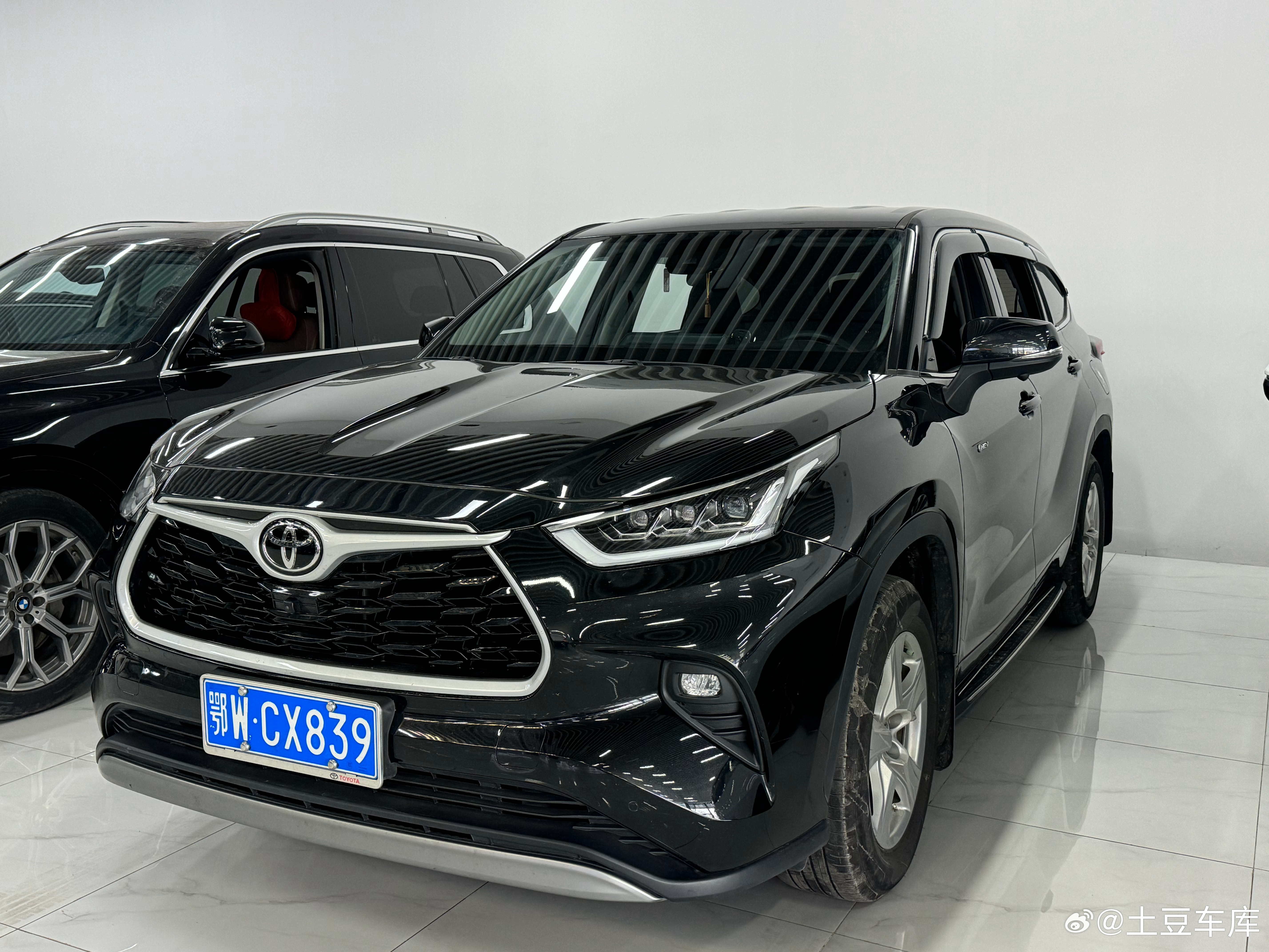 这一排SUV换成以前 台台热门现在是价格也便宜了竟然还不那么好卖