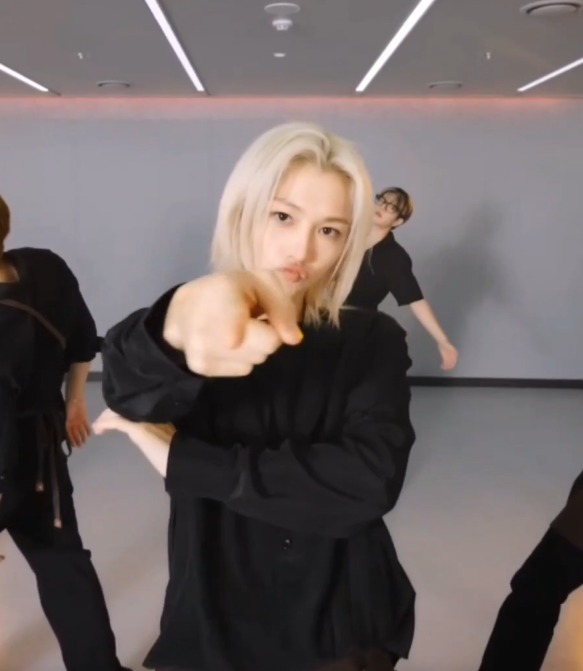 美萌美萌美萌 