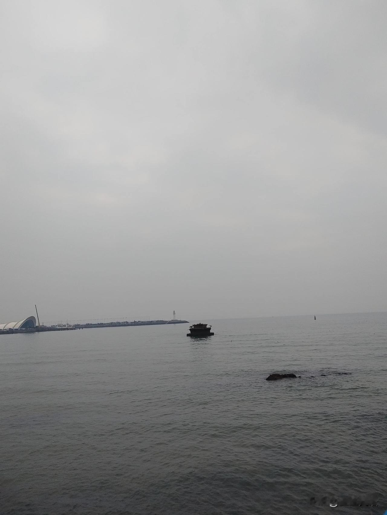 海的苍茫辽阔，可解千愁[呲牙][呲牙][呲牙]

