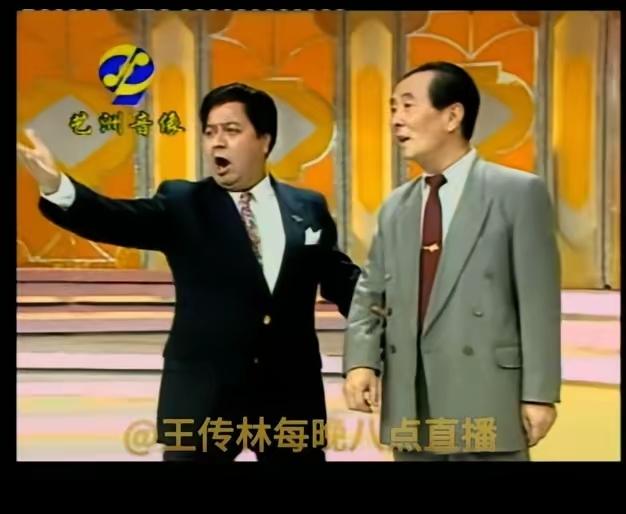 “红戏”是不是也应该定个标准？

早上去公园遛弯，有个老头在唱《红灯记》片段，唱