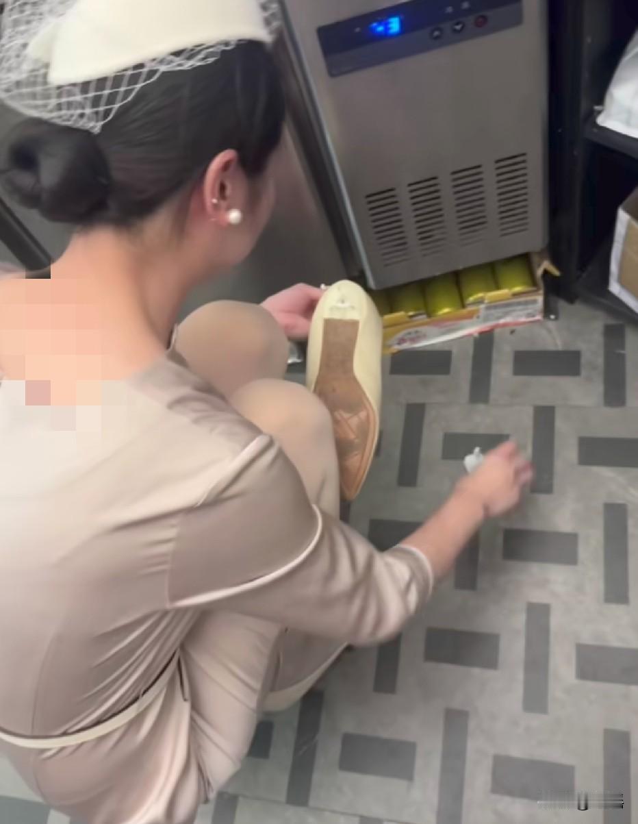 这样粘不牢的