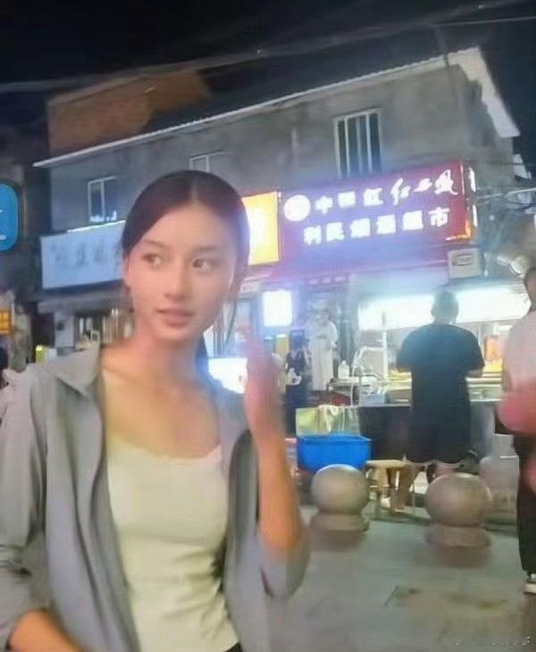 素人镜头下的七七抓拍这张最美 ​​​