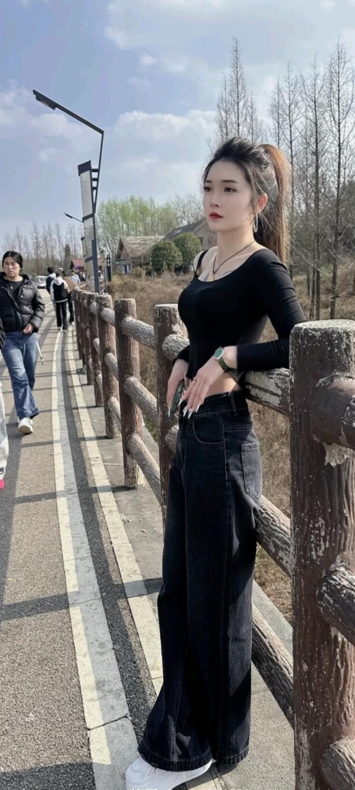 新年生活图鉴3. 风把我们吹到一起，也会把我们吹向远方。不必难过，相遇已是上上签