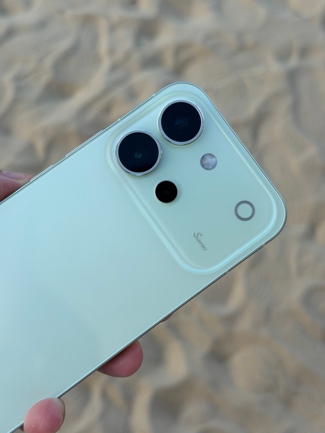 vivos60价格vivo发布会 vivo S60外观：清透质感｜采用一体浮光冷
