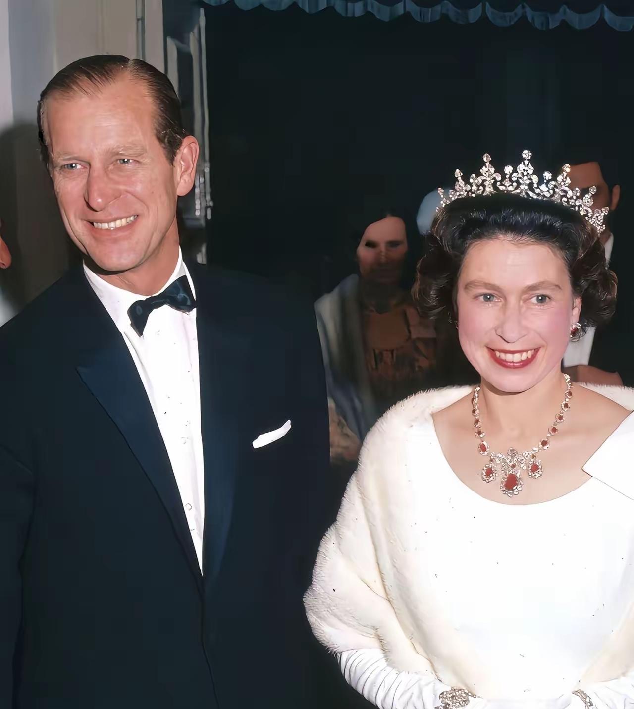 这一对的基因，可惜了！
英女王和亲王菲利普的基因，是真不错，那完全是气质与颜值的