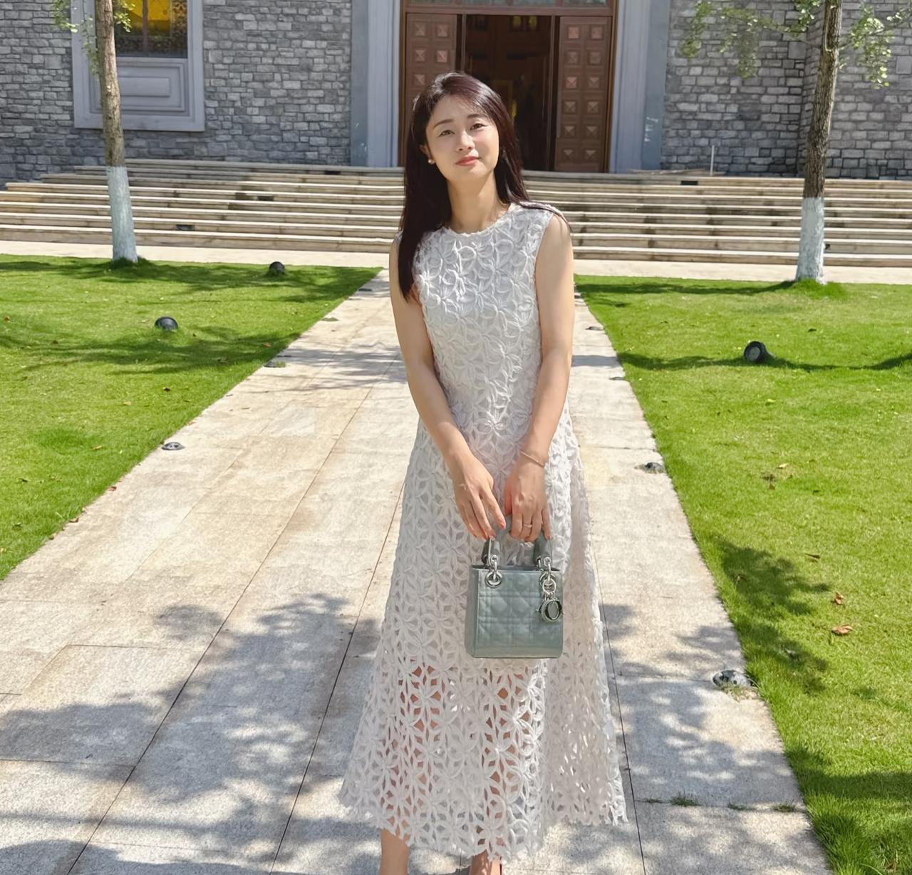 不知道是不是我上辈子干了什么坏事，老天爷要来惩罚我，我女儿今年都三十多岁了，一直