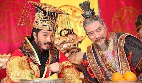 杨良谋反：哥哥要害我

在那个风云变幻的年代，家族的纽带似乎变得比铁还要坚韧，却