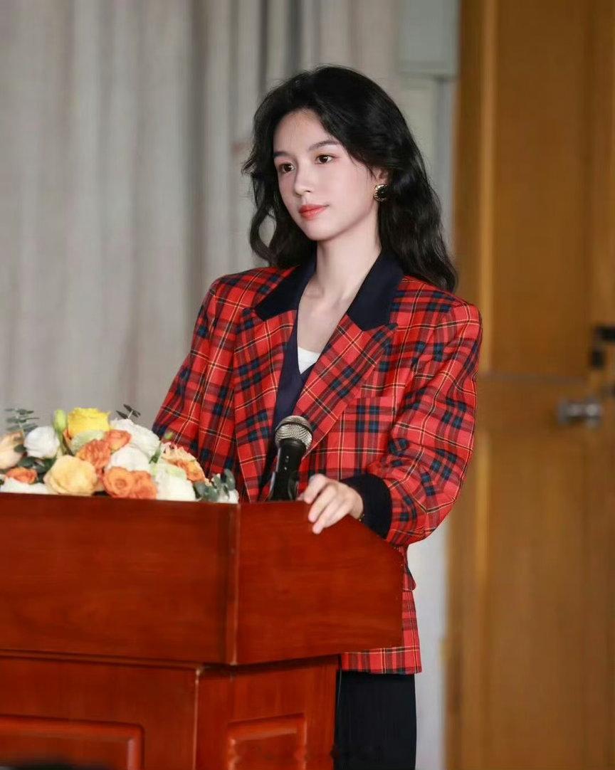 爱奇艺七夕集齐周也鞠婧祎张婧仪七夕追剧清单直接更新，周也、鞠婧祎、张婧仪三部作品