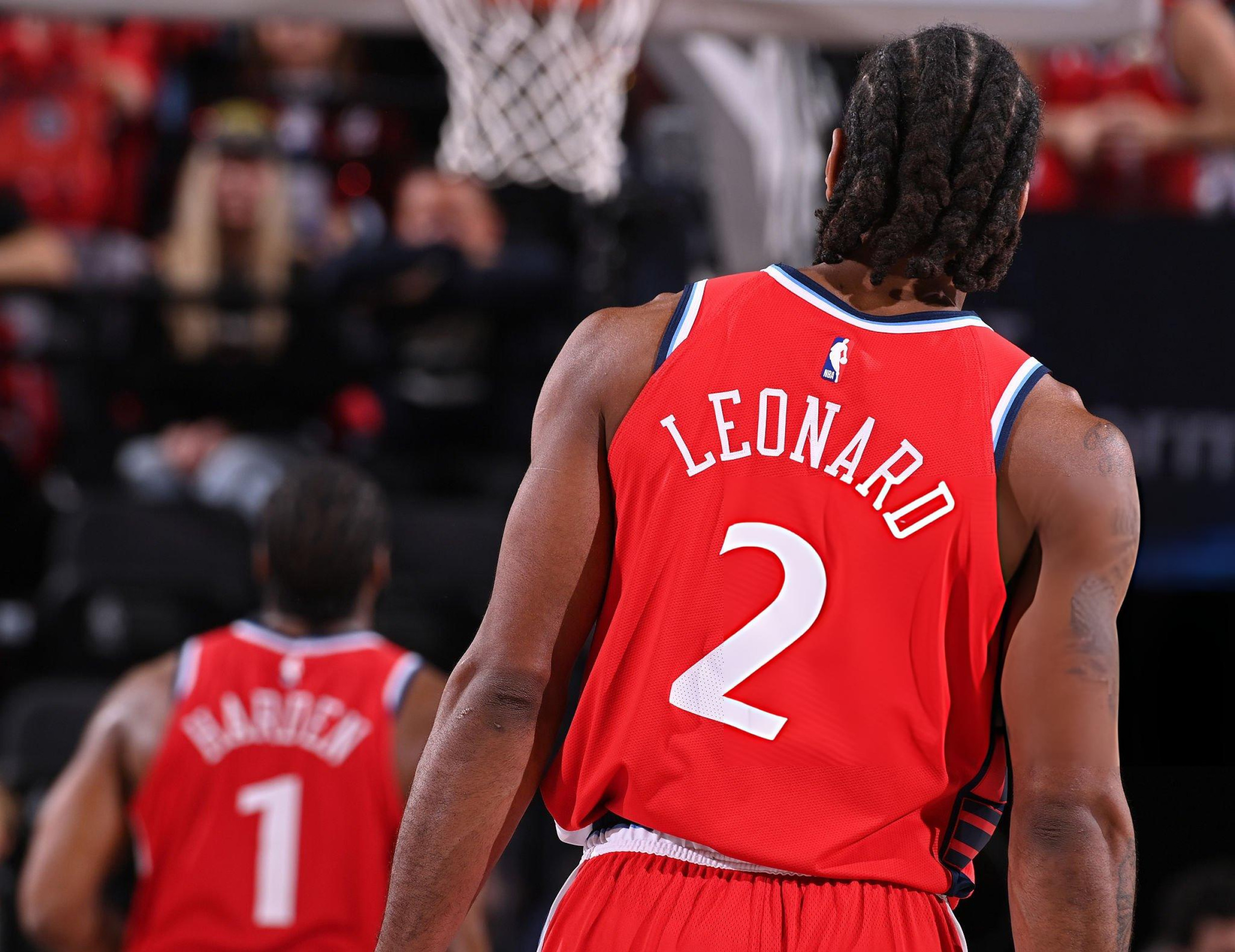 卡哇伊谈哈登交易传闻：——这很令人意外。不管是他的决定还是其他谁的决定，我都表示