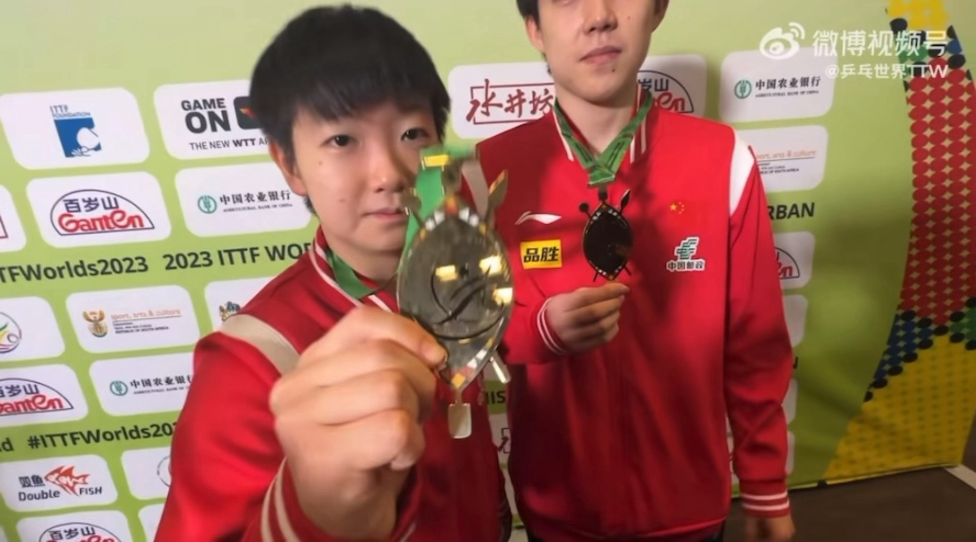 爆炸可爱的展示奖牌🥇家产的IE属性就这样明显 