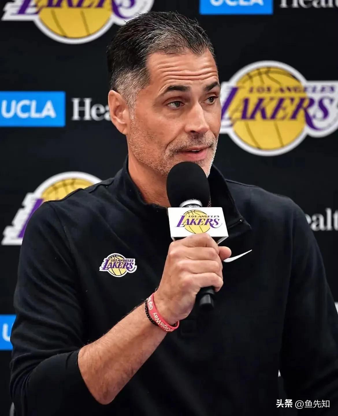 看了一早上NBA交易留言，湖人有意特纳，湖人有意凯斯勒，湖人有意韦尔，湖人有意米