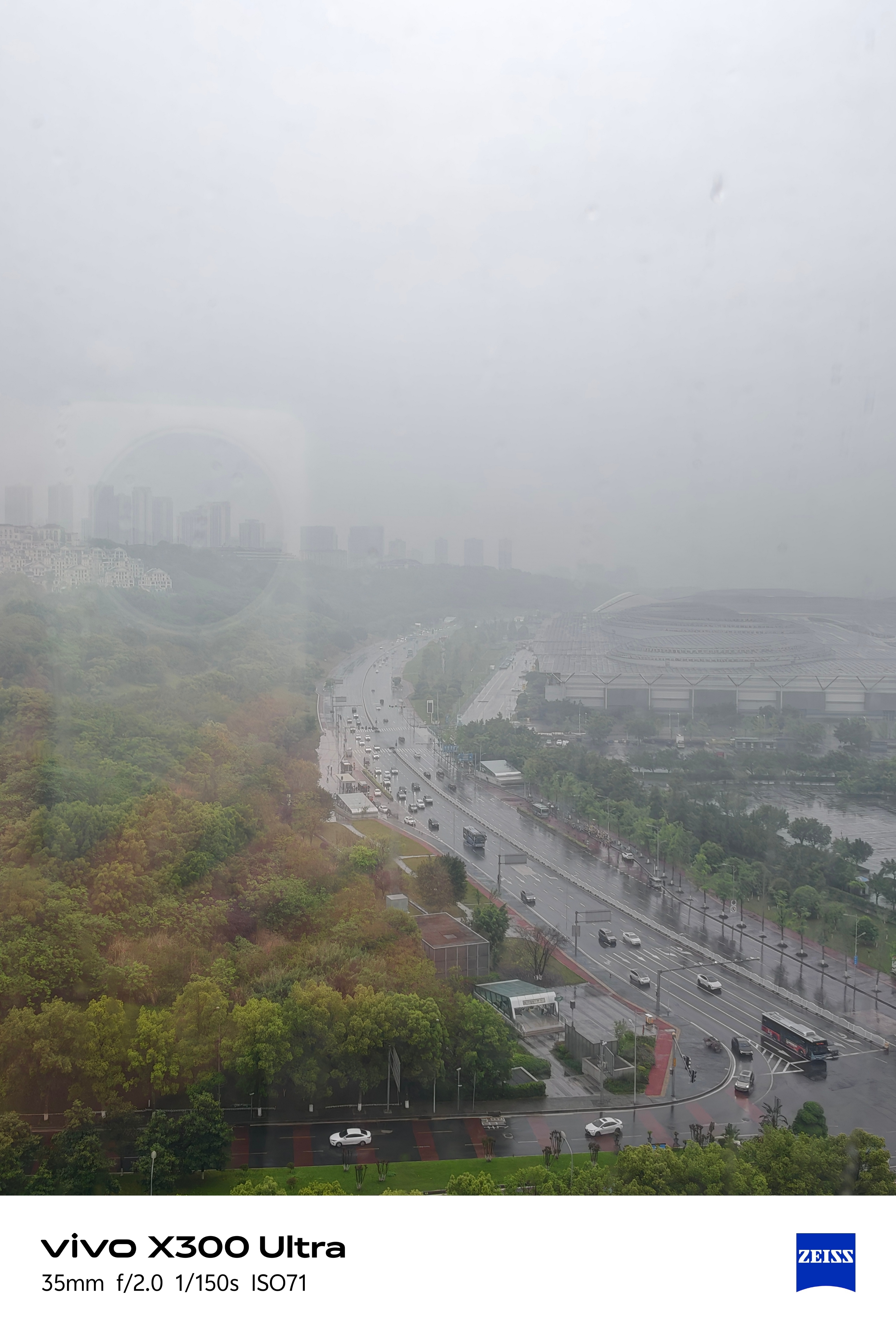 来山城重庆都是过来出差参加发布会对它的了解仅限于机场和酒店都没有好好逛逛，吃一顿