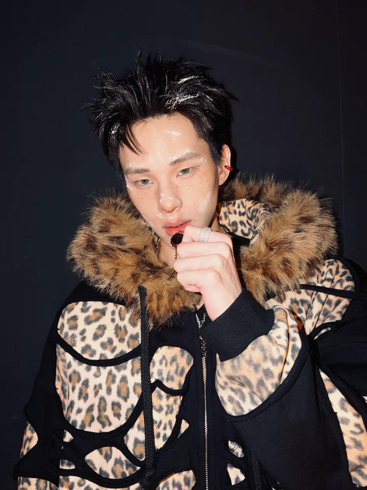 带感 高级感 雪花妆容 canyon峡谷镇广州店 权威