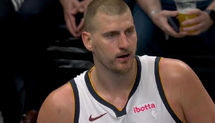 掘金输球，吃相真的太难看了！！！

掘金有裁判的加持都赢不了？？？客场罕见17分