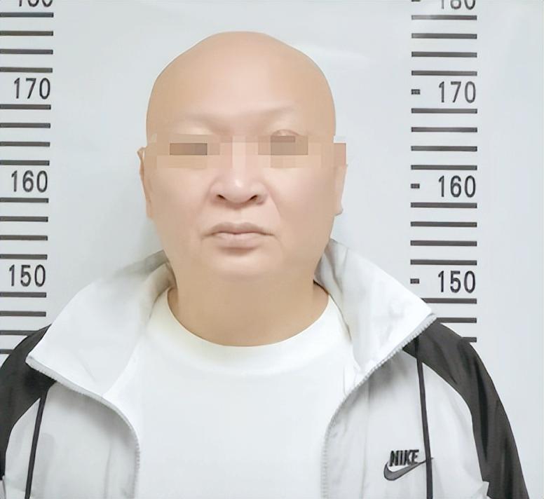 百亿赌王西港身中29枪惨死，5枪爆头，生前狂到没边。

说实话，昨晚柬埔寨西港的