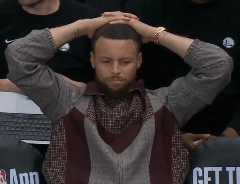 科尔透露，库里因跑步膝伤势连续缺席了第23场比赛，目前尚未参与对抗训练，球队预计