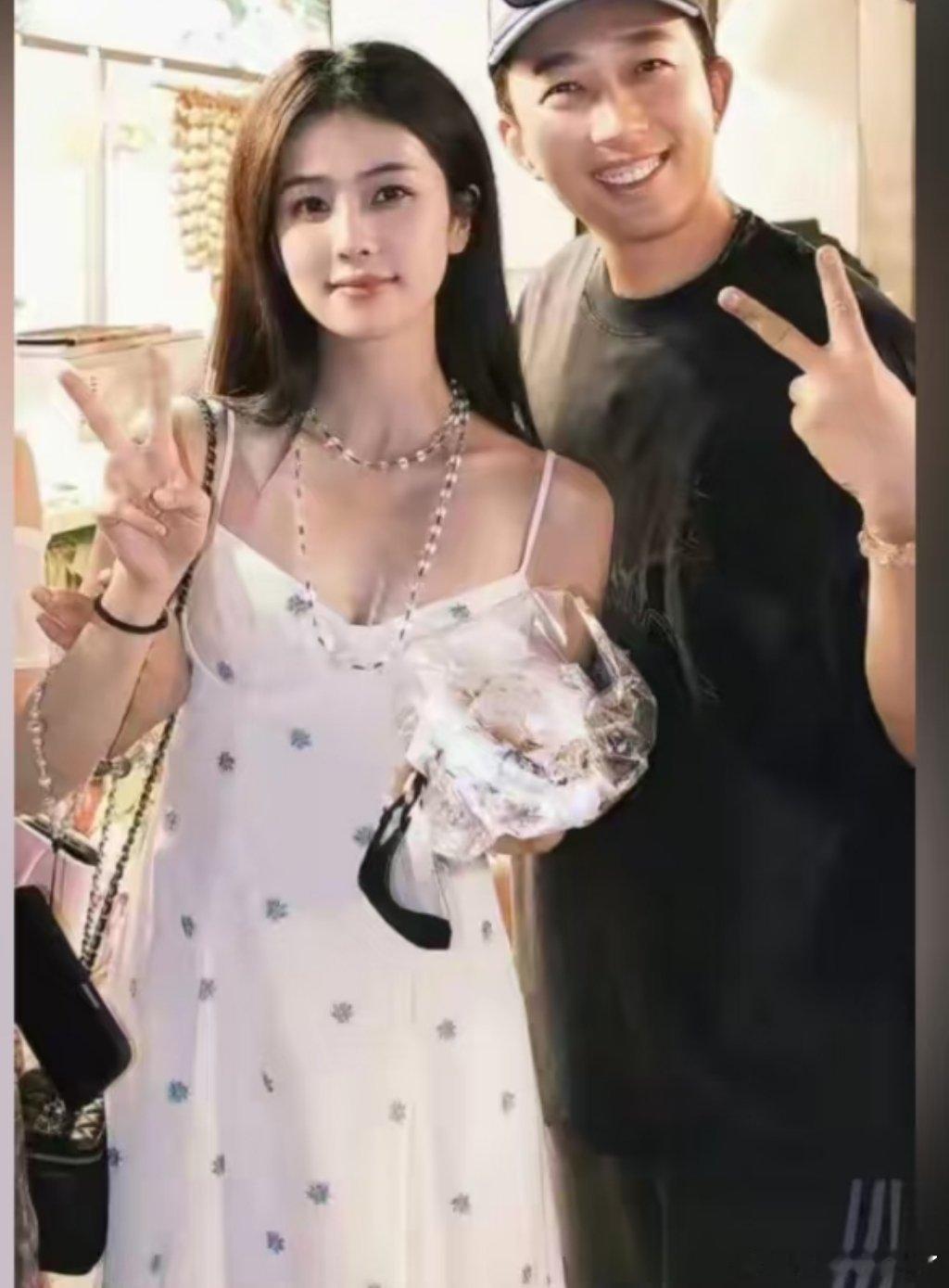 于正邀请85后女顶流客串金吾不禁建议请白鹿啊，白鹿又是你公司旗下艺人，正所谓流水