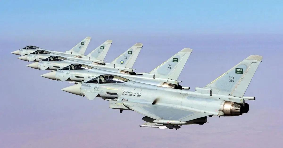 胡塞武装打下了F-15战机！9月16号，胡塞武装用自制防空导弹击落了一架沙特F-