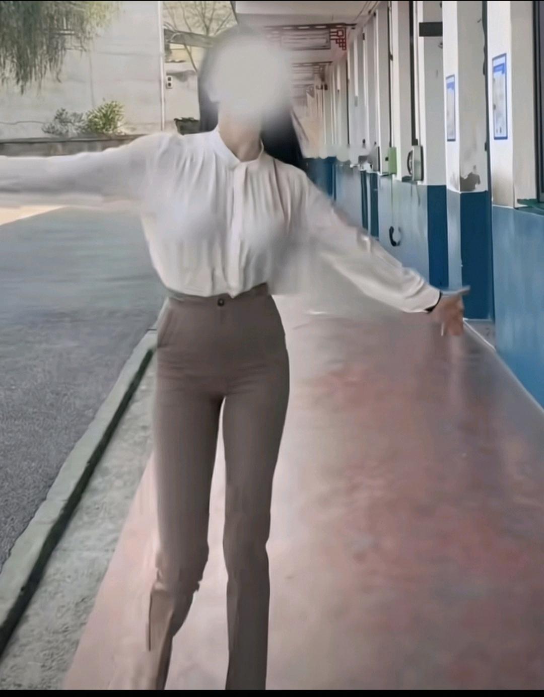 湖南永州一小学音乐老师因放学后拍跳舞视频被家长投诉。
说实话，平时遇到家校纠纷，