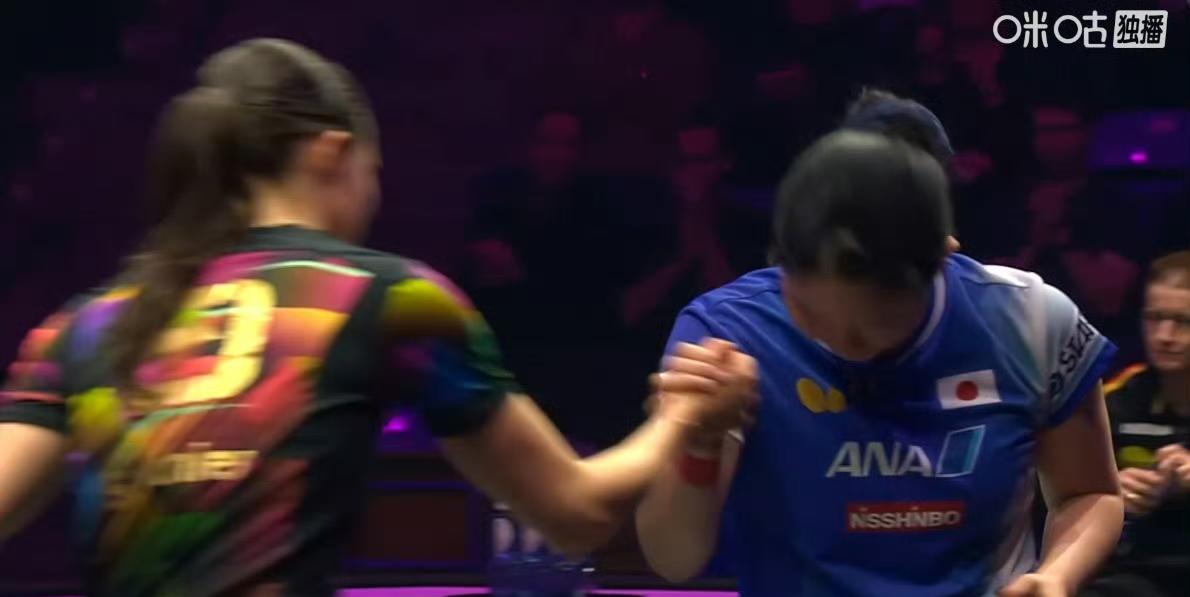 张本美和🇯🇵晋级女单八强！
今日凌晨四五点，德国的2025WTT冠军赛法兰克