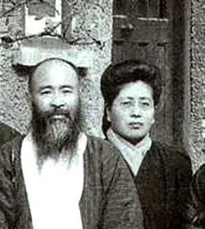 1921年，22岁李秋君向张大千求爱：“我想给你做妾。”张大千脸色大变，“扑通”