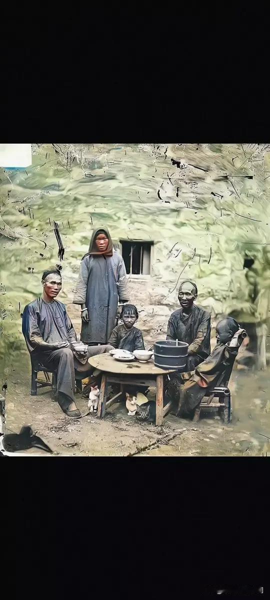 如何看待“曾国藩是中国最后一个圣人”这种观点？

有人说曾圣人的功绩前有古人后无