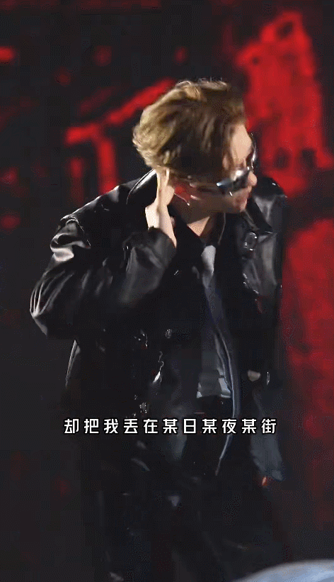 我一个男的都觉得徐良演唱会的伴跳帅啊，黄宗泽+谢霆锋既视感，我已经在抖音上看他跳
