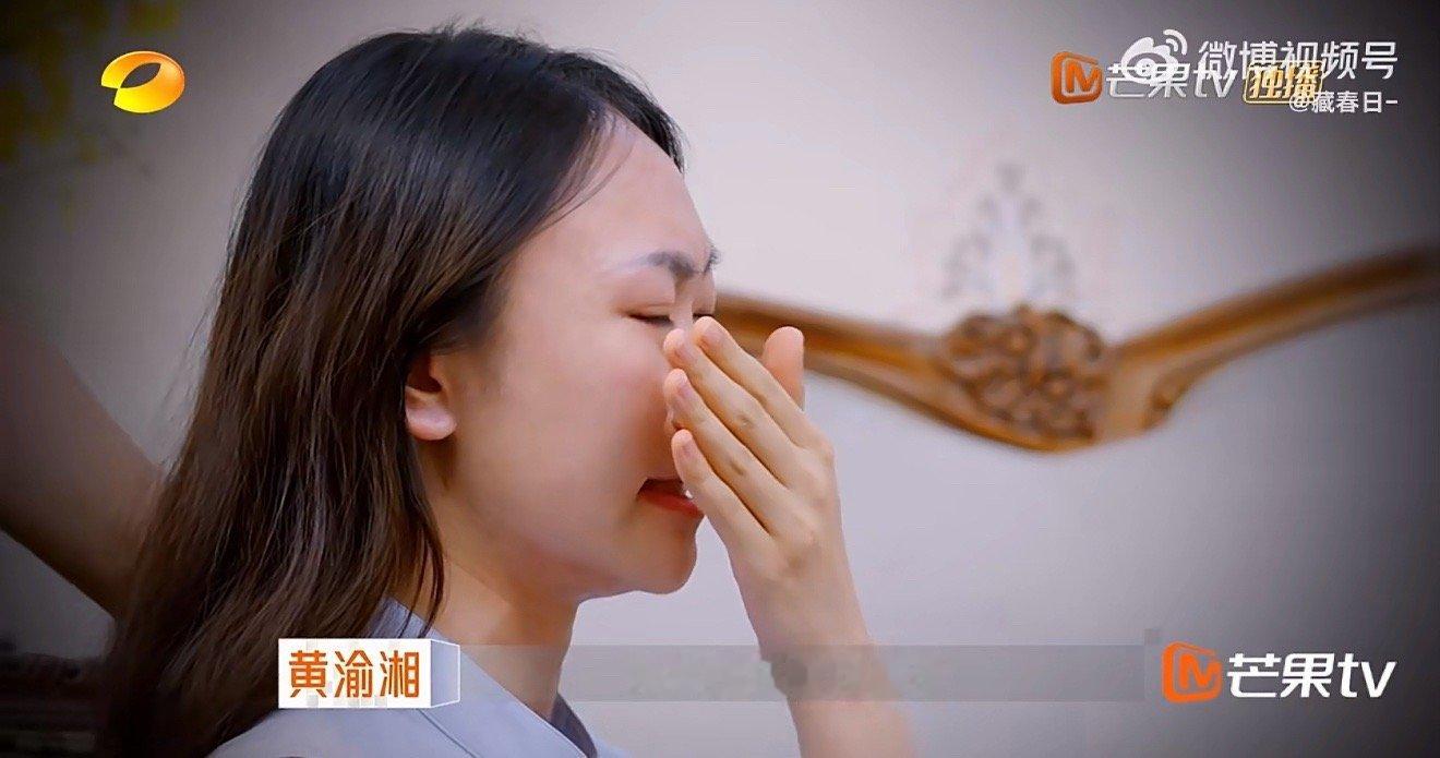 在东亚父亲嘴里听到对不起有多难老板是新人 西湖边，黄爸那句迟来的“对不起”，是东