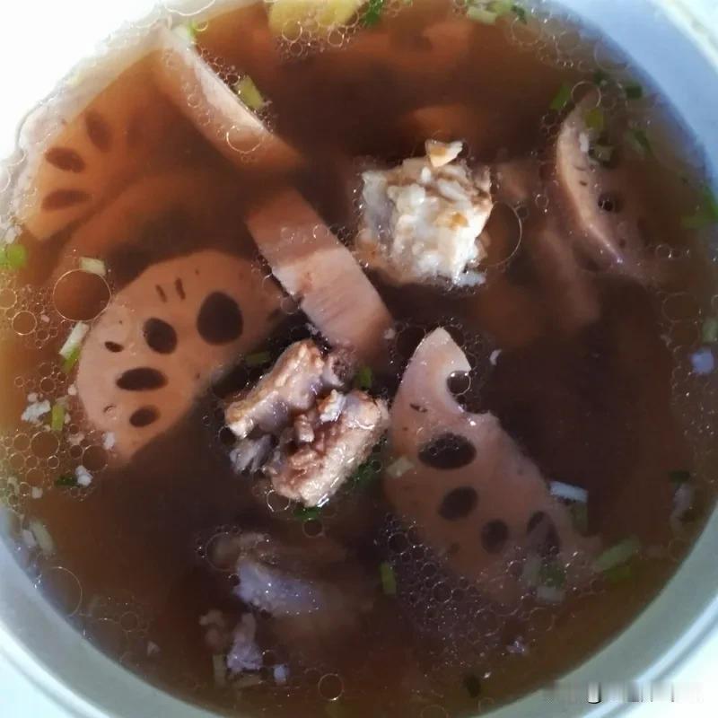 炒萝卜,焯水还是直接炒?
老话常说“冬吃萝卜夏吃姜，不用医生开药方”我是直接炒，