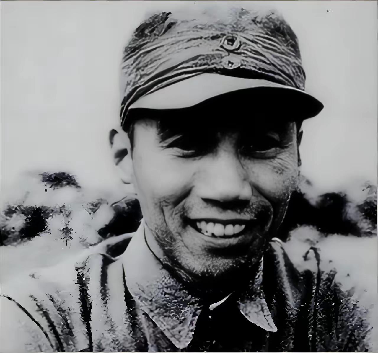 1941年，一个国军团长拖着山炮营投了新四军，重伤垂死被张爱萍硬给救活，谁都没想