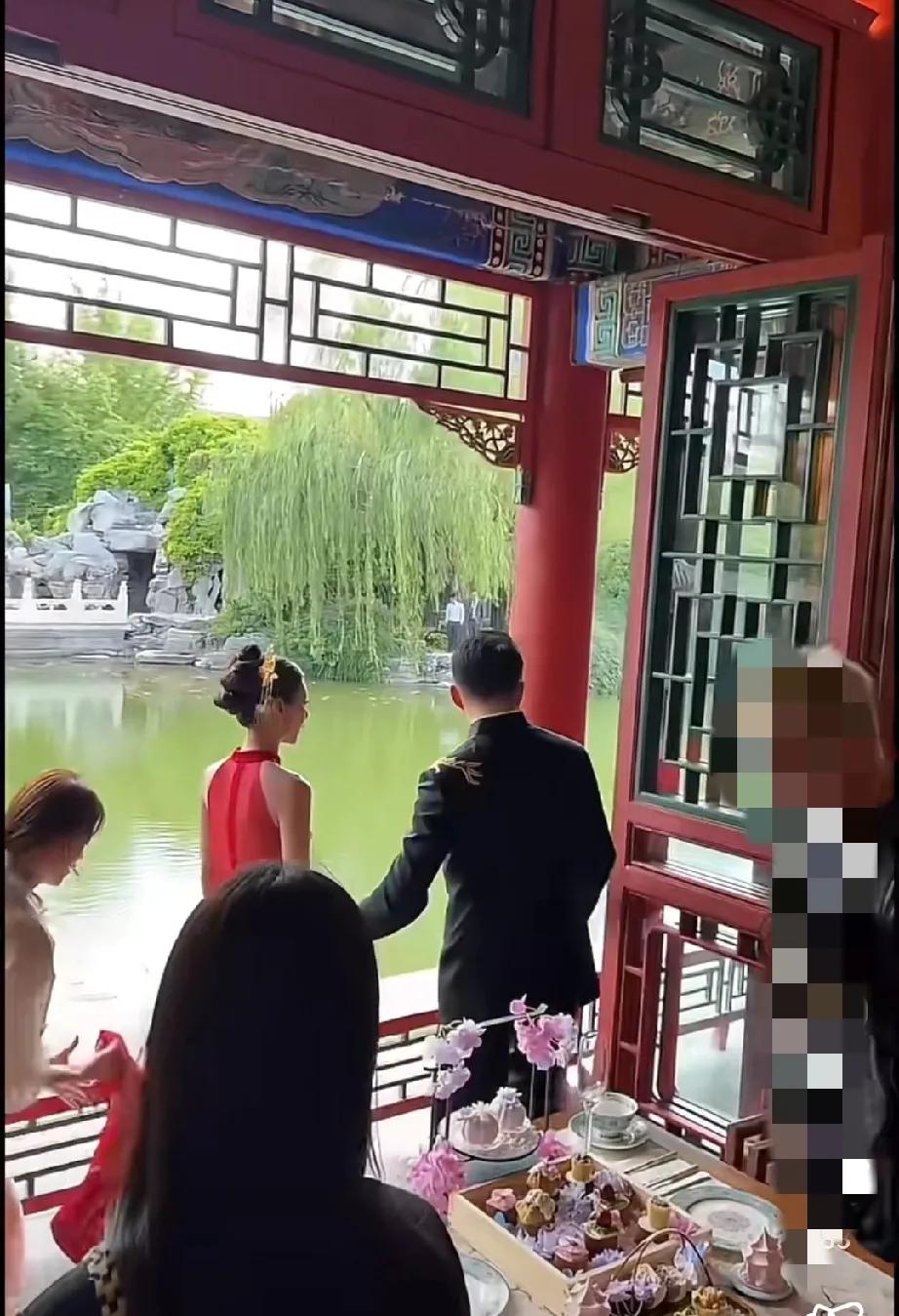 汪小菲和马筱梅的婚礼，真是让我一个月薪2500的人开眼了！原来举行婚礼是可以不在