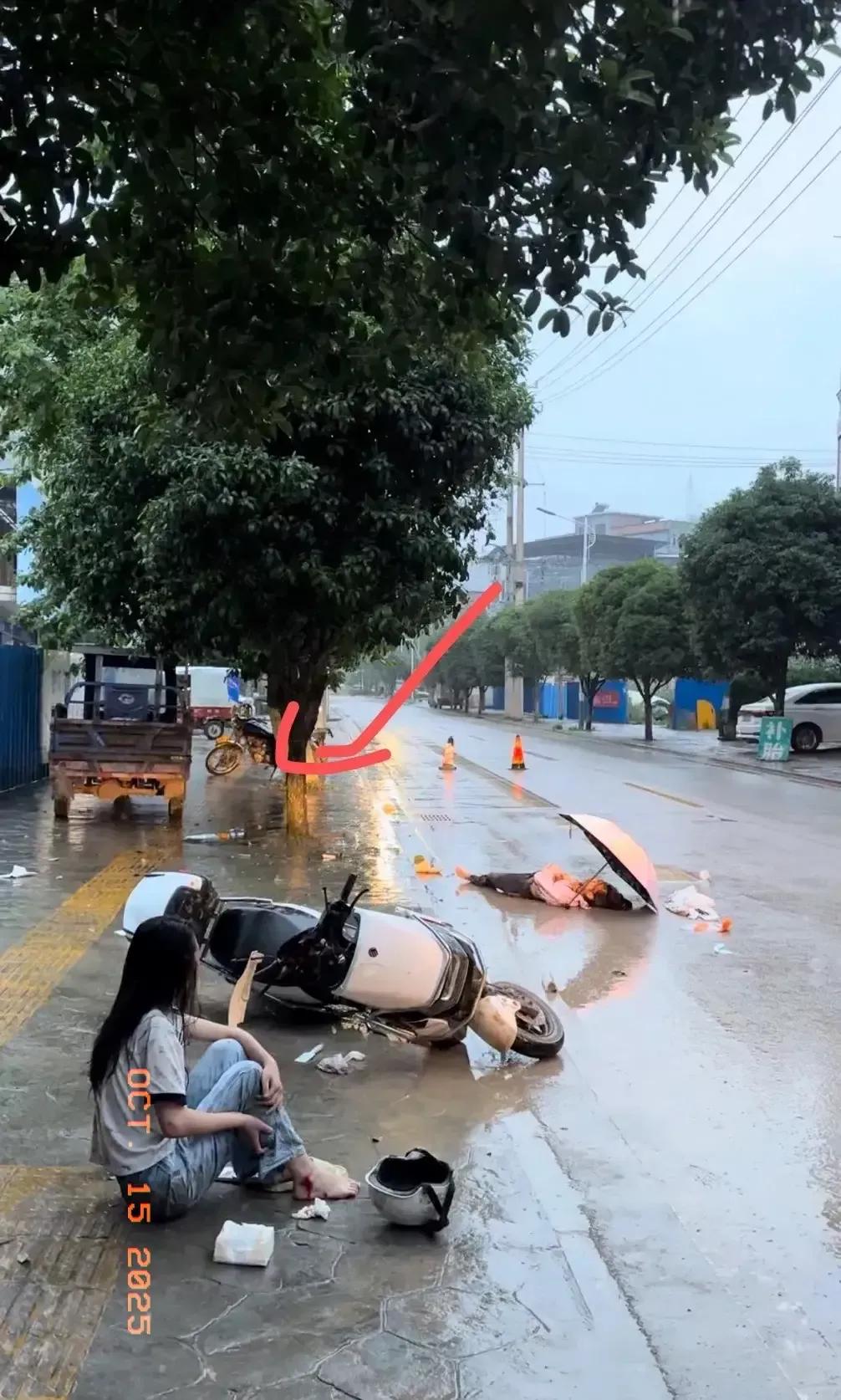 我认为关于电动车上路必须戴头盔的问题，支持戴头盔的观点是有充分理由的。头盔可以在