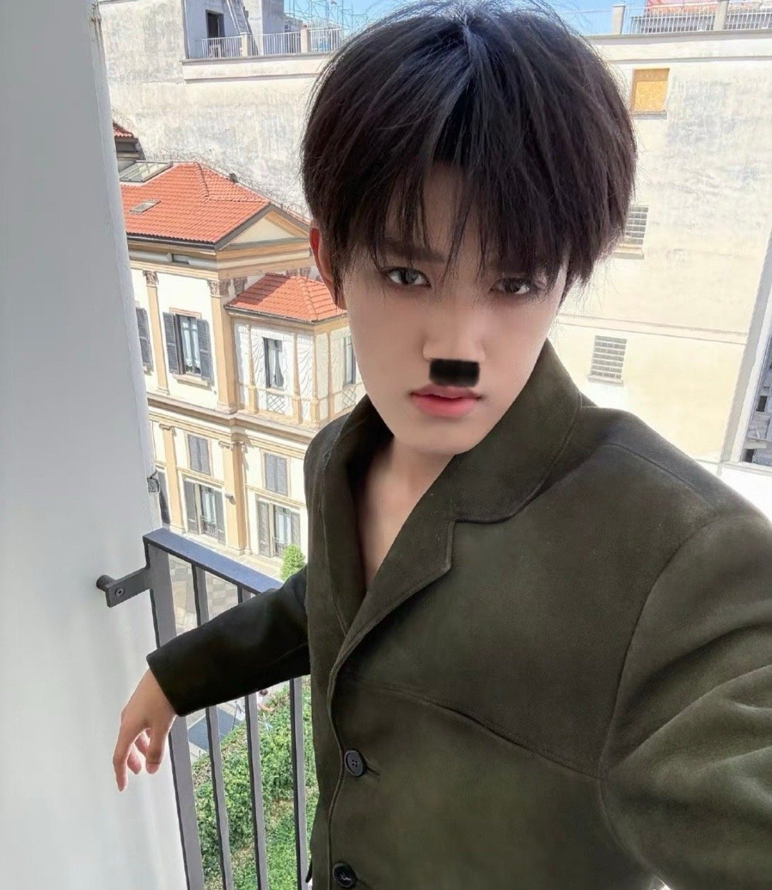 张极当时靠颜值斩获万千粉丝的时候 你们在哪