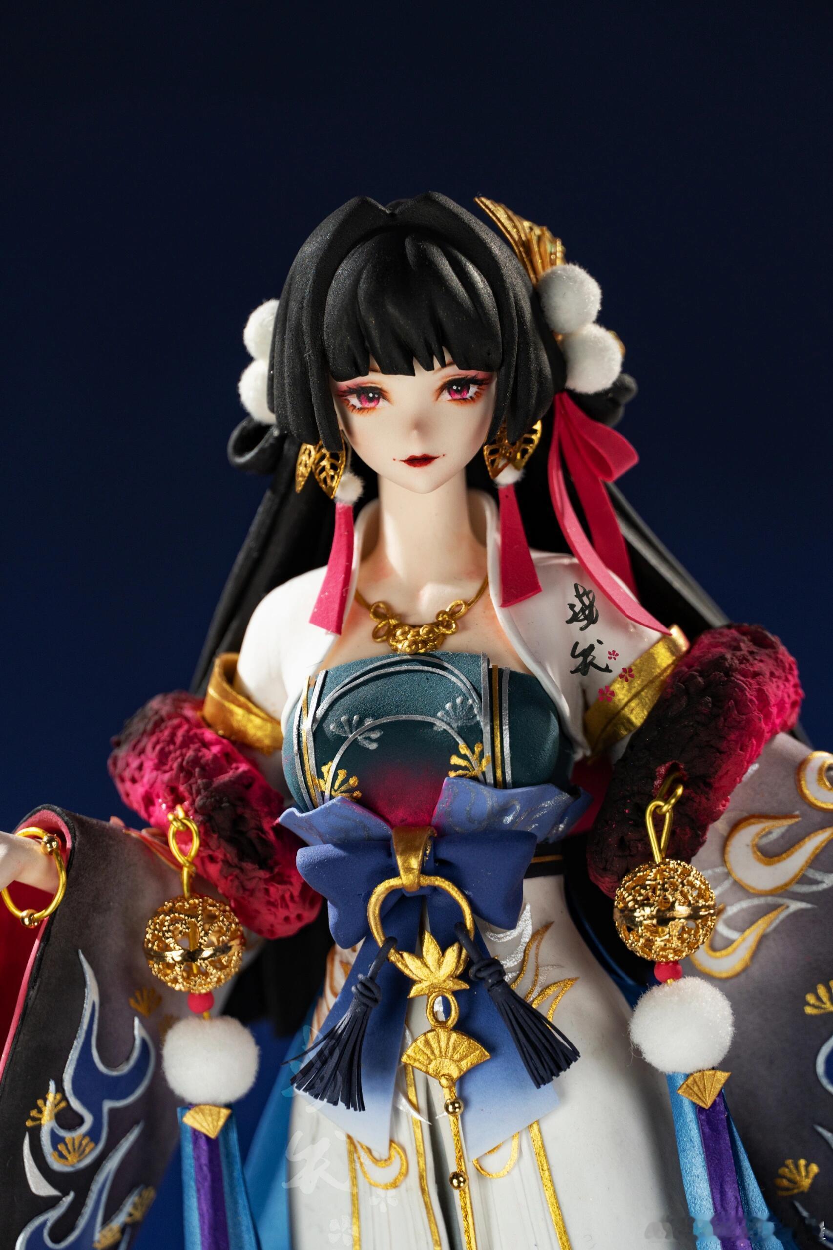 #阴阳师手游[超话]# 太太有一双女娲的手🤲🏻 请欣赏——手作粘土人 鬼女红