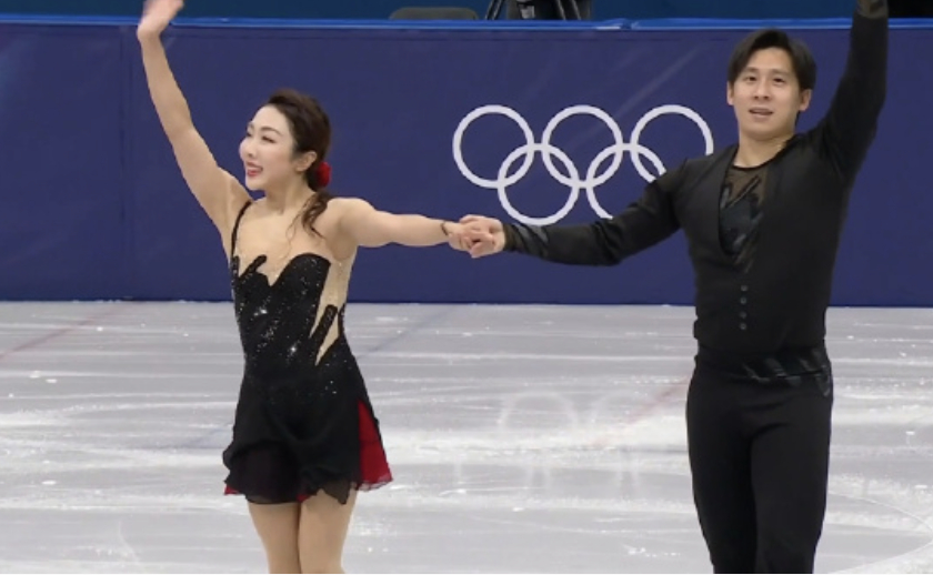韩聪说这一次心态更开阔了葱桶组合最后一支奥运短节目 葱桶组合顺利晋级双人自由滑～