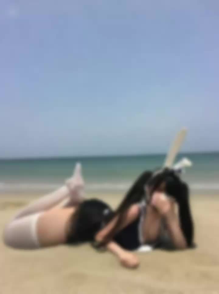 海边穿搭无不良引导