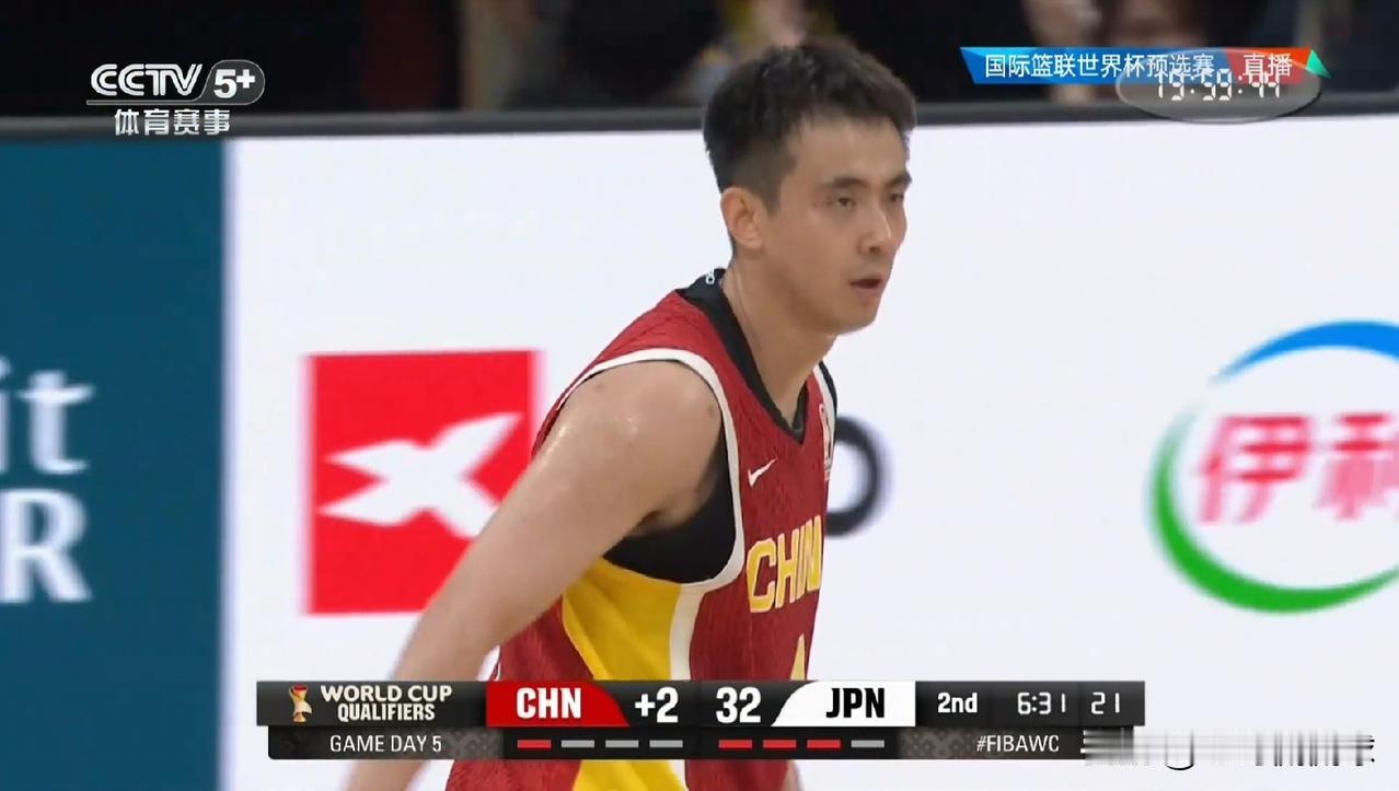 中国男篮超级控卫赵继伟真是太低迷了！在今天中国男篮主场以73：92惨败于日本男篮